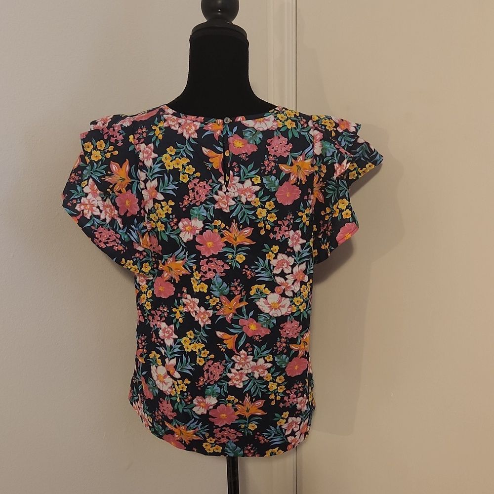 COPY - ❤️J.Crew Top - Picture 10 of 12